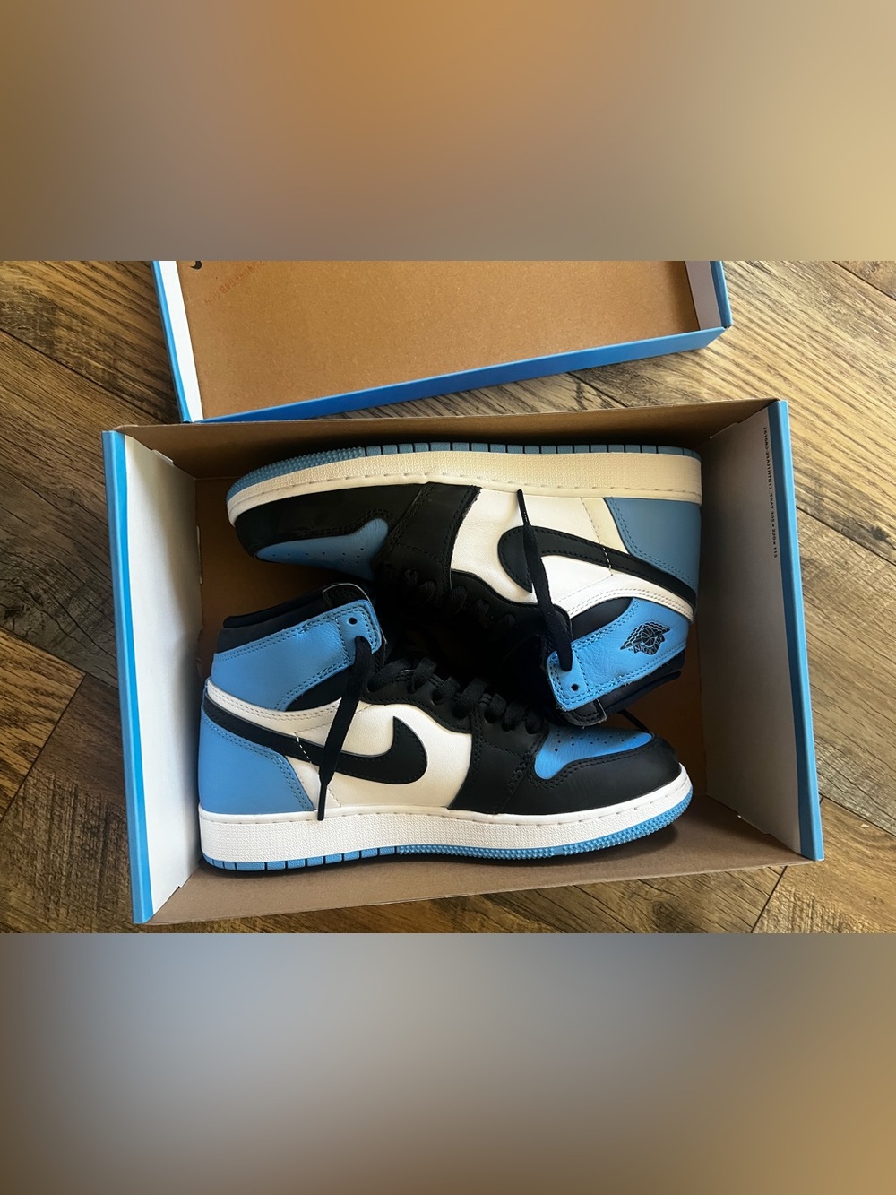 Air Jorden high OG 1 size 6.5 y/ 8 w new with box - Picture 5 of 15